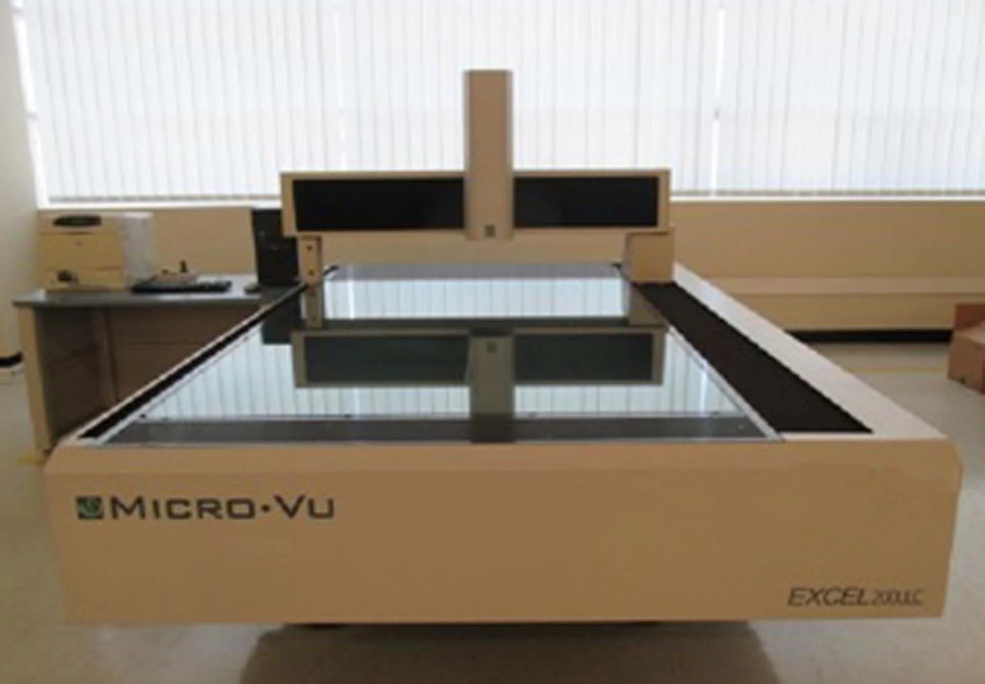 máy đo 3d micro-vu_excel-200-ulc cũ -1